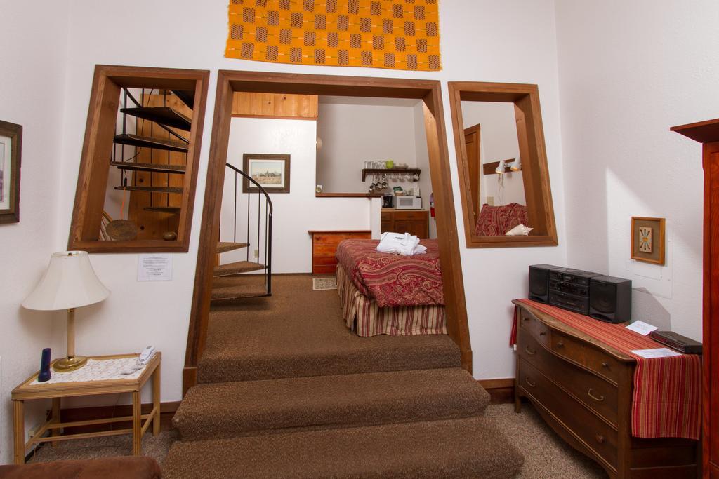 Sweetwater Inn And Spa Mendocino Room photo