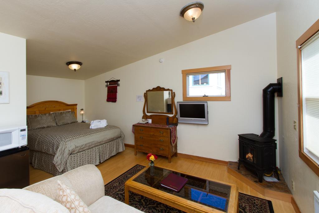 Sweetwater Inn And Spa Mendocino Exterior photo