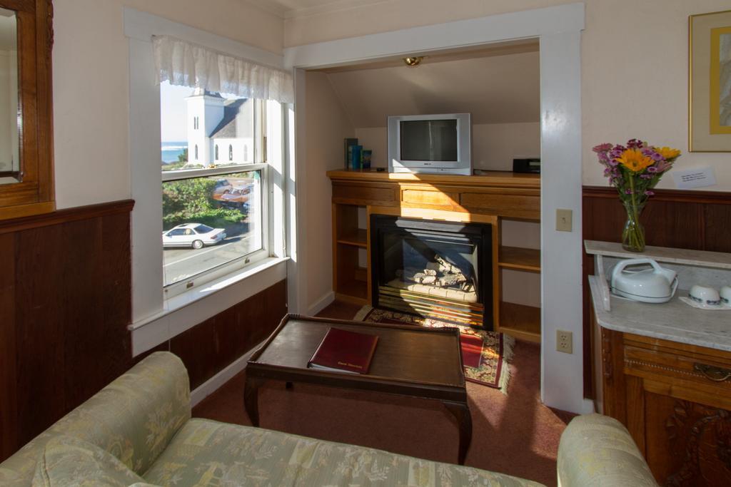 Sweetwater Inn And Spa Mendocino Room photo